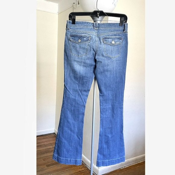Aeropostale Hailey flare jeans size 1/2 short - Picture 2 of 7
